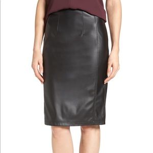 Halogen Faux Leather Pencil Skirt sz Large